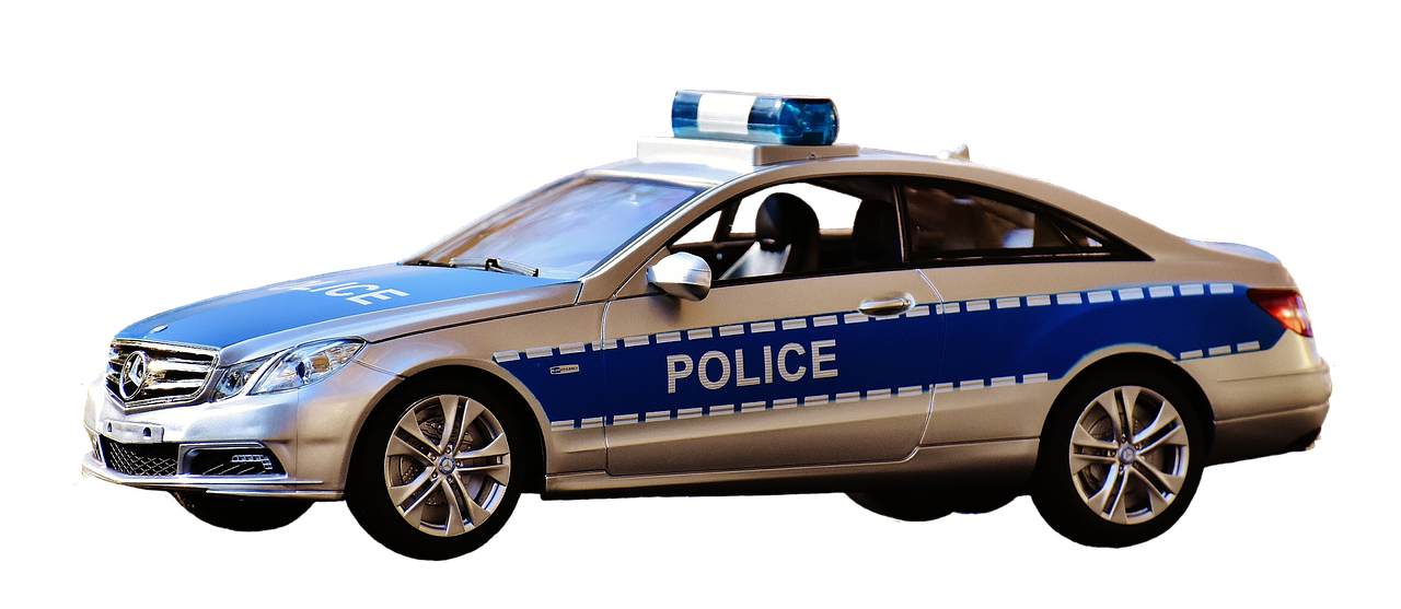 Auto con simbolo di divieto, rappresenta il fermo amministrativo. Verifica se è attivo sul tuo veicolo.